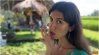 Cumwalk In Public Cafe Eating Pasta Carbonara With Sperm On Face With Katty West