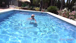 Auntjudys - Busty Mature MILF Maggie Moon Goes Skinny Dipping