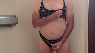 The Whore in Pink Playing and Masturbates Til She Cums