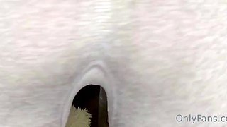 Webcam beautiful blonde showing phat ass in black thong