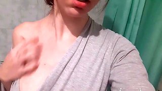 Hot Teen's Solo Orgasm in the Bathtub