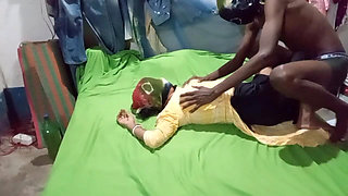 Romantic Video with a Desi Aunty Featuring a Hot Butt and Kissing Only
