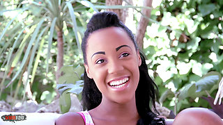 Noemilk Interview Porno with Noe Milk