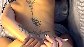 Deep Strokes in Light Skin Girls Pussu