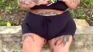 Deusa BBW Smoking Her Cigarette in Public