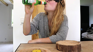 She's going to fuck her boyfriend's best friend... In the toilets of the bar!