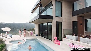 Blowjob video with lissome Lexi Lore and Jonathan Jordan from Blacked.Com