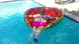 Short Video of BBW Nurse Vicki Floating on Her Huge Watermelon