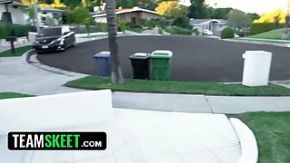 Hot ebony black real estate agent with Big Tits Kinsley Karter makes some additional cash with her pussy