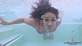 Relaxing MILF Jacuzzi Soak with Lofi Melodies