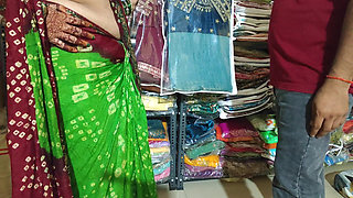 Fucked Bhabhi in exchange for a new saree