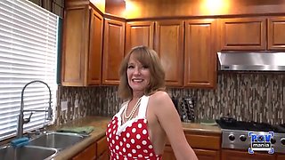 Povmania Cyndi Sinclair Int My Mommy Boned My Bf