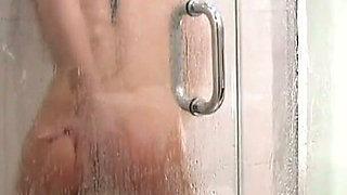 Ordinary teen masturbate in shower