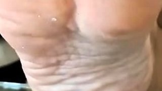 Amateur Foot Fetish Girlfriend Sucks and gives a Footjob