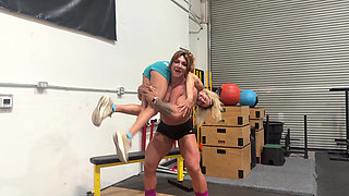 107 Lb Lora Cross and 200 Lb Chelcbabyyy Gym Lift and Carry
