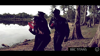 Zombie Apocalypse Anal Gangbang