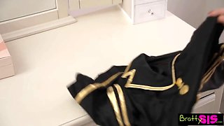 Stepsis and Her Hot Friend Give Me the First Class Treatment - S28:e6