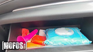 Mofos - riding dick trailer