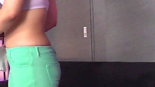 The Oil Massage Clinic: the Housewife's Hideout in the City. an Indecent Treatment in a Private Room Vol. 3