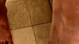 Big cock handjob jizz