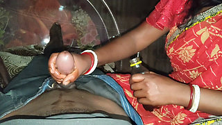 Tel lagakar night mein chudai ki bhabhi ki