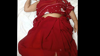 Couple Sex Red Saree - Beautiful Indian Desi Girl