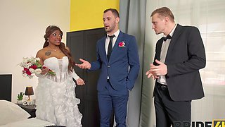 Ebony temptress teases Stanley with her massive naturals in a sultry stocking show