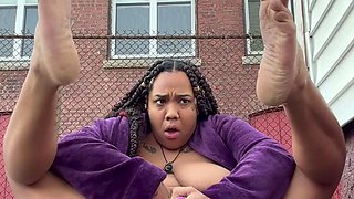 BBW Morning Squirt Show For her Neighbors onlyfans @melonmam