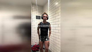 Buff 18yo Ass Gape Oops on TikTok Workout Fail