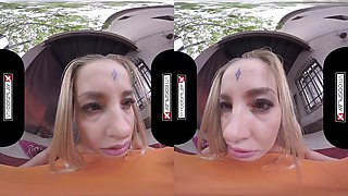 VR babe Candy Alexa gives it all she's got with Naruto's power in a wild cosplay session