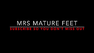 Mrs Mature Feet has a fantastic new Corset 433