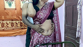 Desi Stepmom's Navel Seduction & Raw Passionate Overflowing Creampie
