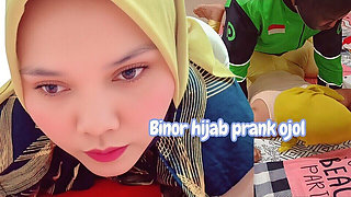 A Pretty Married Woman Gets Pranked by a Ride Hailing Driver, Leading to Them Having Sex - Full Videos Indonesian Viral