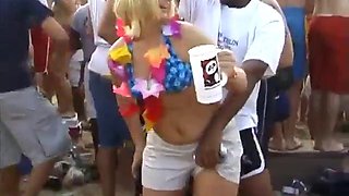 Hot chicks reveal their amazing tits: Big Tits, Amateur  Outdoor Porn