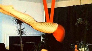 Amateur redhead masturbates then gives a blowjob