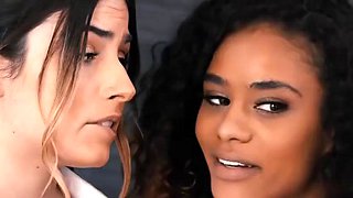 Chanel Camryn and Scarlit Scandal Lesbian Foot Fetish in Bed