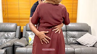 Big ass milf, boobs pressing, hijab