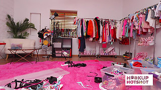 Bts - Cc Doll Shows off Her Tatted Body in an Urban Outfit!