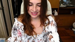 Homemade amateur webcam babe masturbating