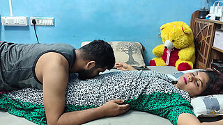 Mallu wife pussy rub and kissing with boobs press and kiss romance by husband