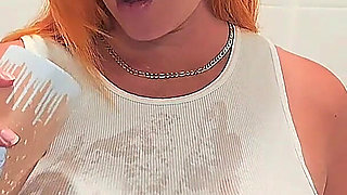 Wet MILF