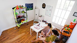 Coco Lovelock Maria Kazi