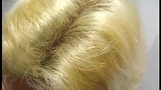 Blonde amateur chick gets fucked from behind