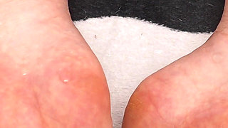 Sweet Toes and Sparkling Soles in Oil!