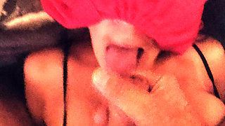 Sexy Fitness Wife in Stockings Stars in Porn for the First Time