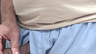 Wanking in and out before cum