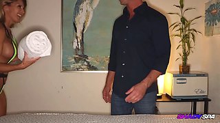 MILF Summer Stevens Shady Spa Blowjob