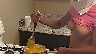 Hot Babe Naked Making Breakfast for Her Boyfriend