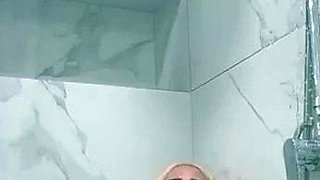 Let's have fun in the shower)