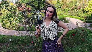 Worship Elegant Gothic Dark Goddess